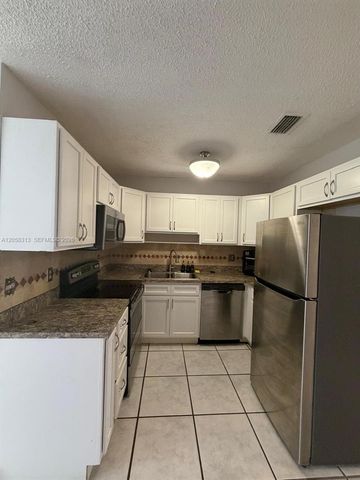 9116 NW 35th Pl, Sunrise, FL 33351