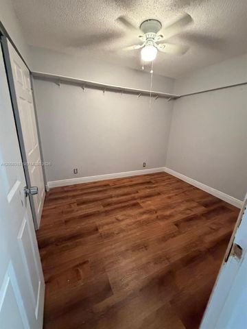 9116 NW 35th Pl, Sunrise, FL 33351