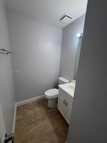 9116 NW 35th Pl, Sunrise, FL 33351