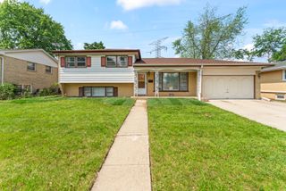 427 Gilbert Drive, Wood Dale, IL 60191