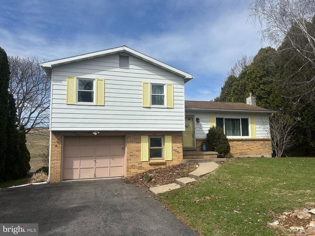 123 RIDGE AVE., Centre Hall, PA 16828