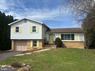 123 RIDGE AVE., Centre Hall, PA 16828