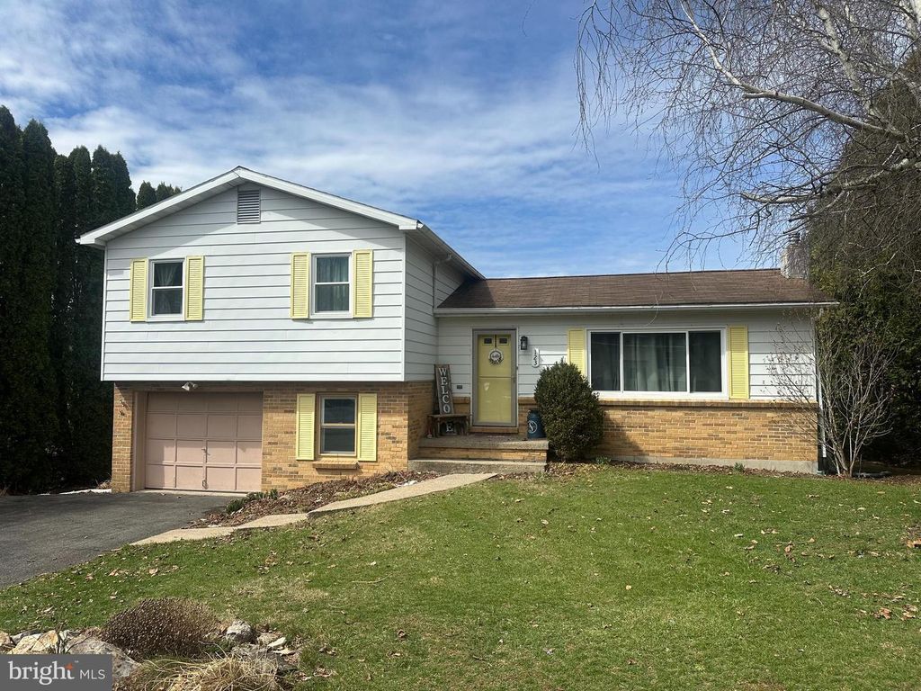 123 RIDGE AVE., Centre Hall, PA 16828