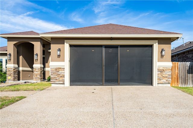 7922 Superman Dr, Corpus Christi, TX 78414