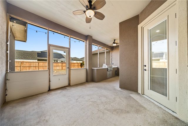 7922 Superman Dr, Corpus Christi, TX 78414