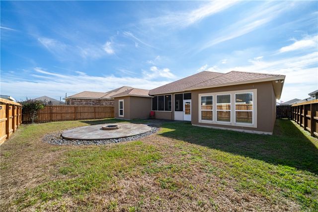 7922 Superman Dr, Corpus Christi, TX 78414