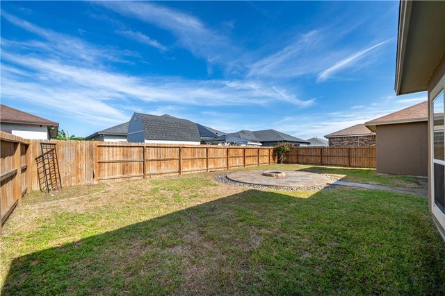 7922 Superman Dr, Corpus Christi, TX 78414