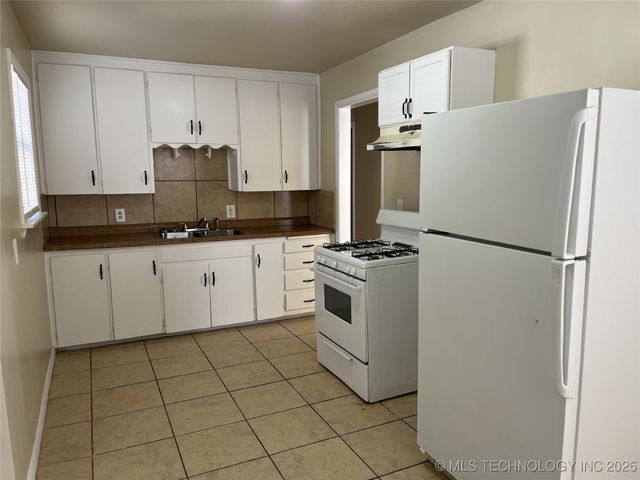 105 W 50th Street North, Tulsa, OK 74126