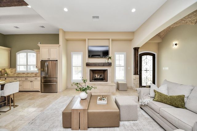 1202 Gross Street, Houston, TX 77019