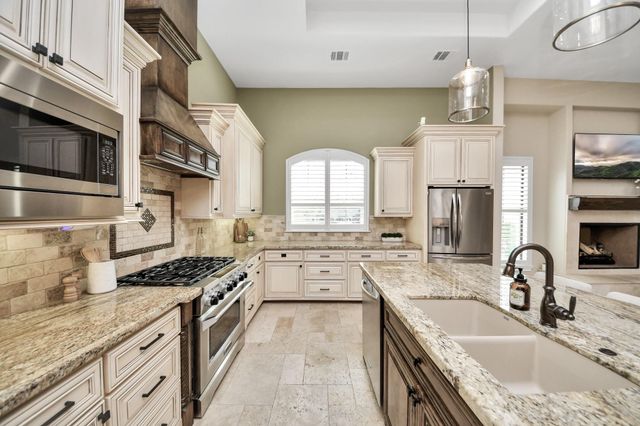 1202 Gross Street, Houston, TX 77019