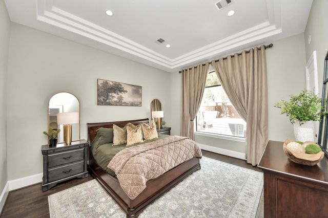 1202 Gross Street, Houston, TX 77019