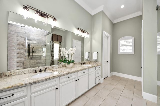 1202 Gross Street, Houston, TX 77019