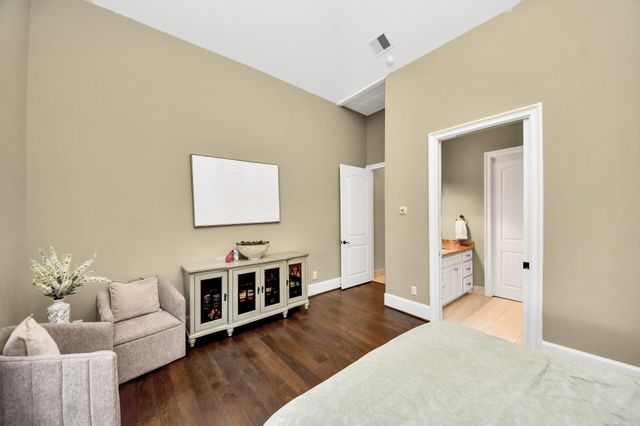 1202 Gross Street, Houston, TX 77019