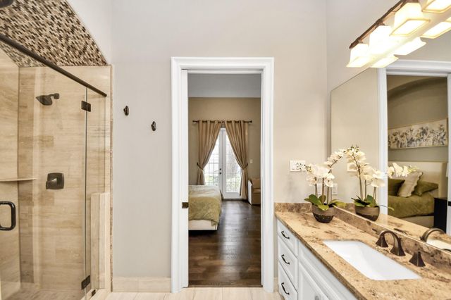 1202 Gross Street, Houston, TX 77019
