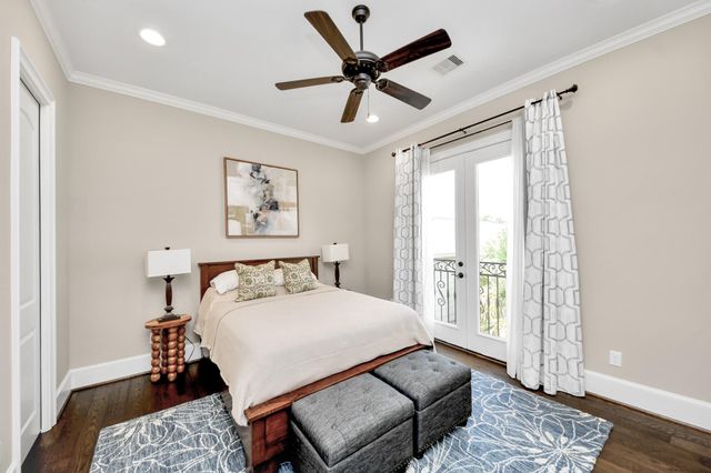 1202 Gross Street, Houston, TX 77019