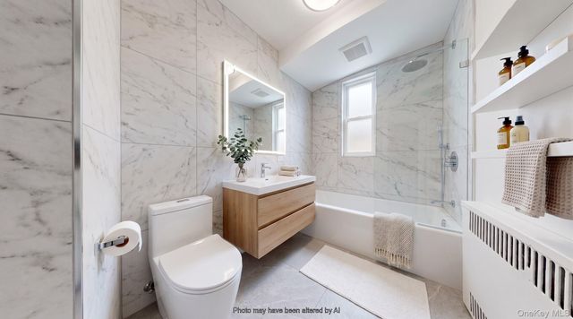 121 E 2nd Street, Brooklyn, NY 11218