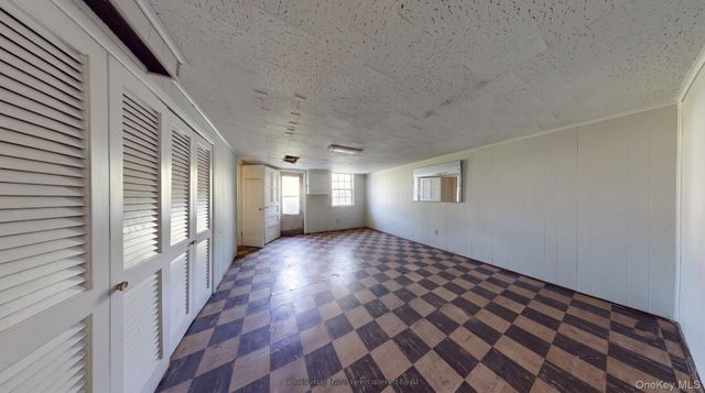 121 E 2nd Street, Brooklyn, NY 11218