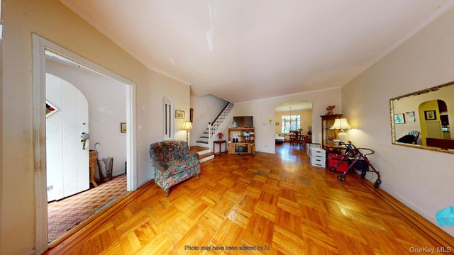 121 E 2nd Street, Brooklyn, NY 11218