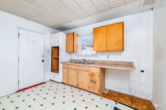 716 Era St, San Angelo, TX 76905