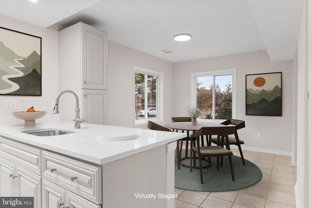 1139 AUTUMNHAZE CT, Herndon, VA 20170