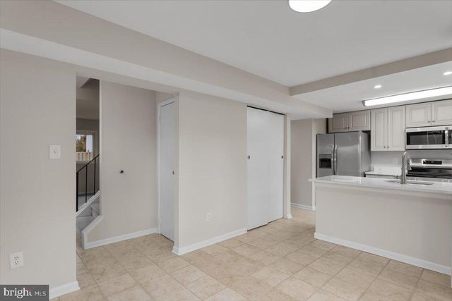 1139 AUTUMNHAZE CT, Herndon, VA 20170