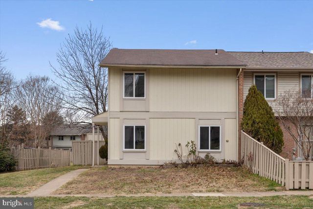 1139 AUTUMNHAZE CT, Herndon, VA 20170