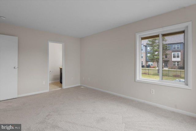 1139 AUTUMNHAZE CT, Herndon, VA 20170