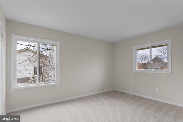 1139 AUTUMNHAZE CT, Herndon, VA 20170