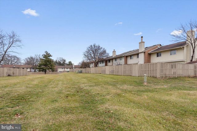 1139 AUTUMNHAZE CT, Herndon, VA 20170