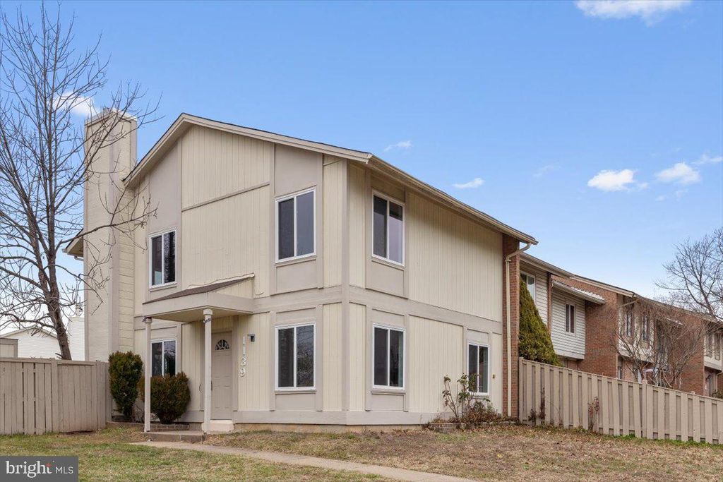1139 AUTUMNHAZE CT, Herndon, VA 20170