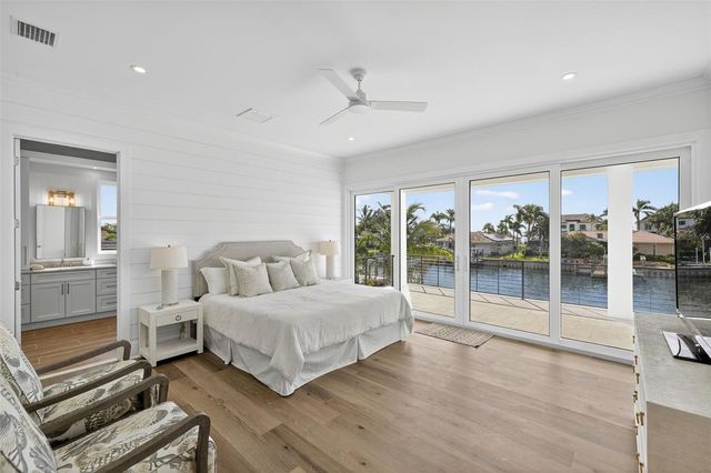 2050 HAWAII AVENUE NE, St Petersburg, FL 33703