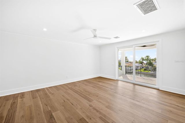 2050 HAWAII AVENUE NE, St Petersburg, FL 33703