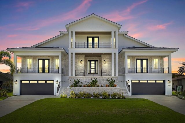 2050 HAWAII AVENUE NE, St Petersburg, FL 33703