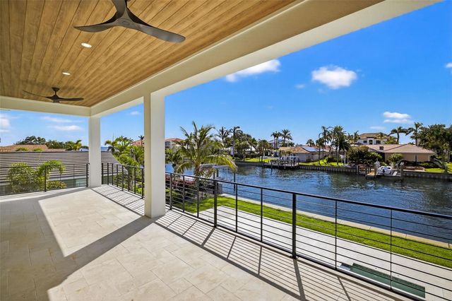 2050 HAWAII AVENUE NE, St Petersburg, FL 33703