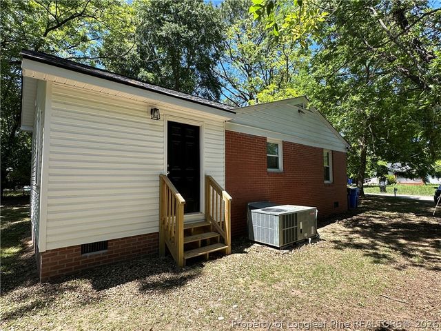 4909 Walnut Drive, Fayetteville, NC 28304