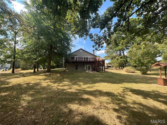 8638 W Shore Drive, Hillsboro, MO 63050