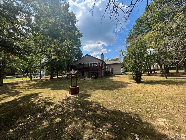 8638 W Shore Drive, Hillsboro, MO 63050