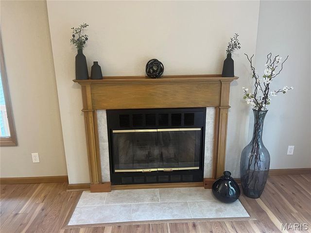 8638 W Shore Drive, Hillsboro, MO 63050