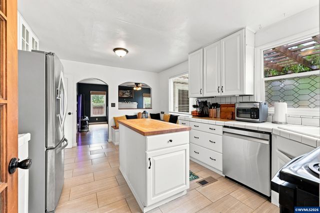 1010 Electric Av SE, Salem, OR 97302