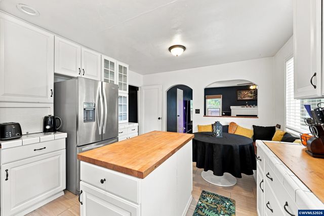 1010 Electric Av SE, Salem, OR 97302
