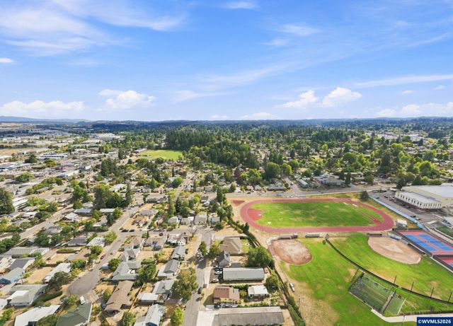 1010 Electric Av SE, Salem, OR 97302