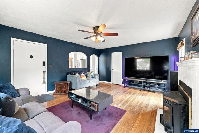 1010 Electric Av SE, Salem, OR 97302