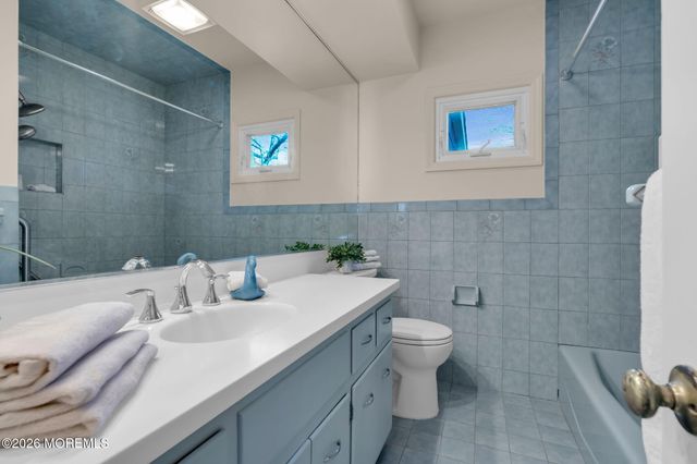 921 Park Place, Red Bank, NJ 07701