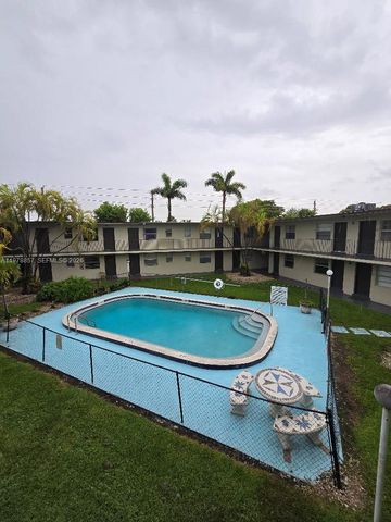 3901 SW 112th Avenue 38, Miami, FL 33165