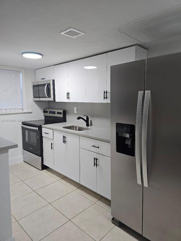 3901 SW 112th Avenue 38, Miami, FL 33165