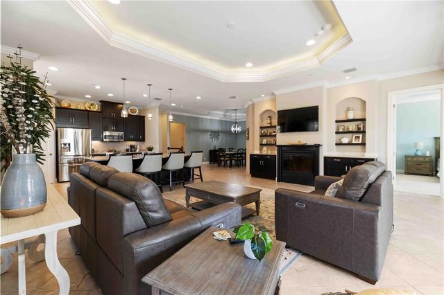 13514 MESSINA LOOP 107, Bradenton, FL 34211