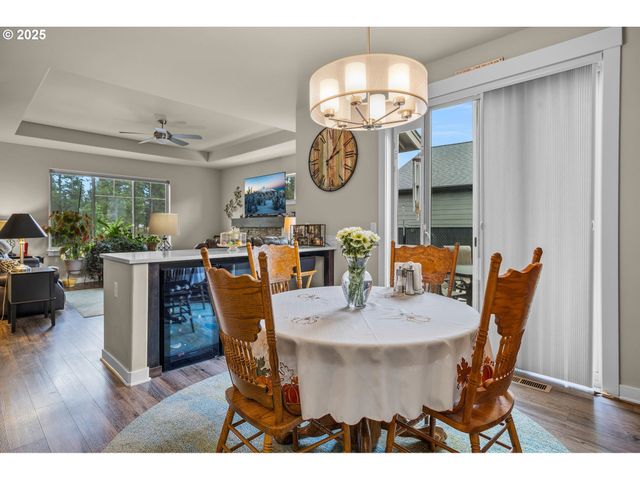 51840 HOLLINSHEAD Pl, La Pine, OR 97739