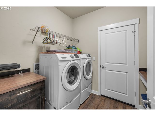 51840 HOLLINSHEAD Pl, La Pine, OR 97739