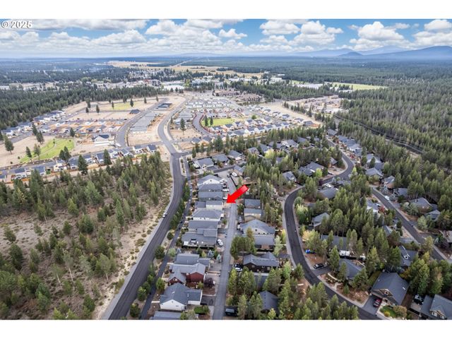 51840 HOLLINSHEAD Pl, La Pine, OR 97739