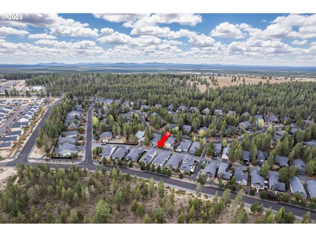 51840 HOLLINSHEAD Pl, La Pine, OR 97739